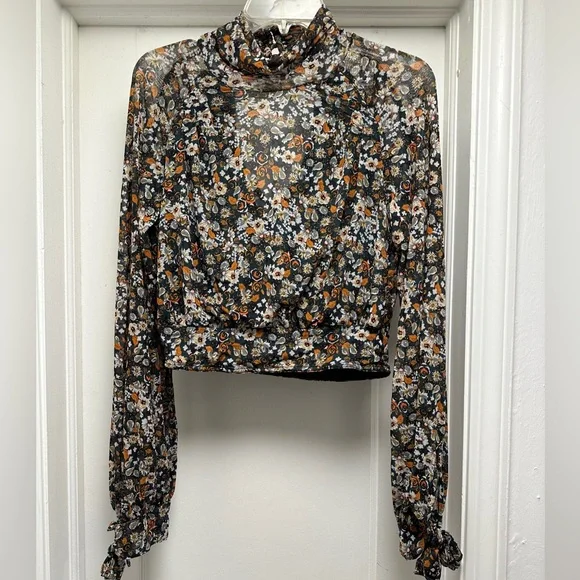 Free People All Dolled Up Floral Top - Picture 5 of 9